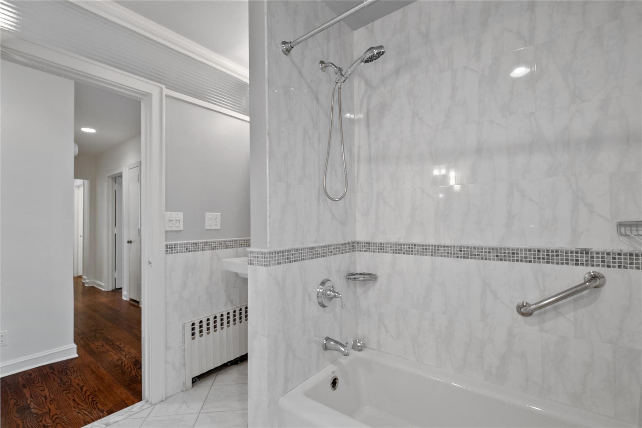 74 Carthage Road, Scarsdale, Florida image 20
