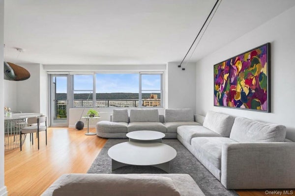 2500 JOHNSON AVE APT 18M, BRONX, NY 10463 - Image b80a0e024bd3f2d53c16454f482334e1/1751097319