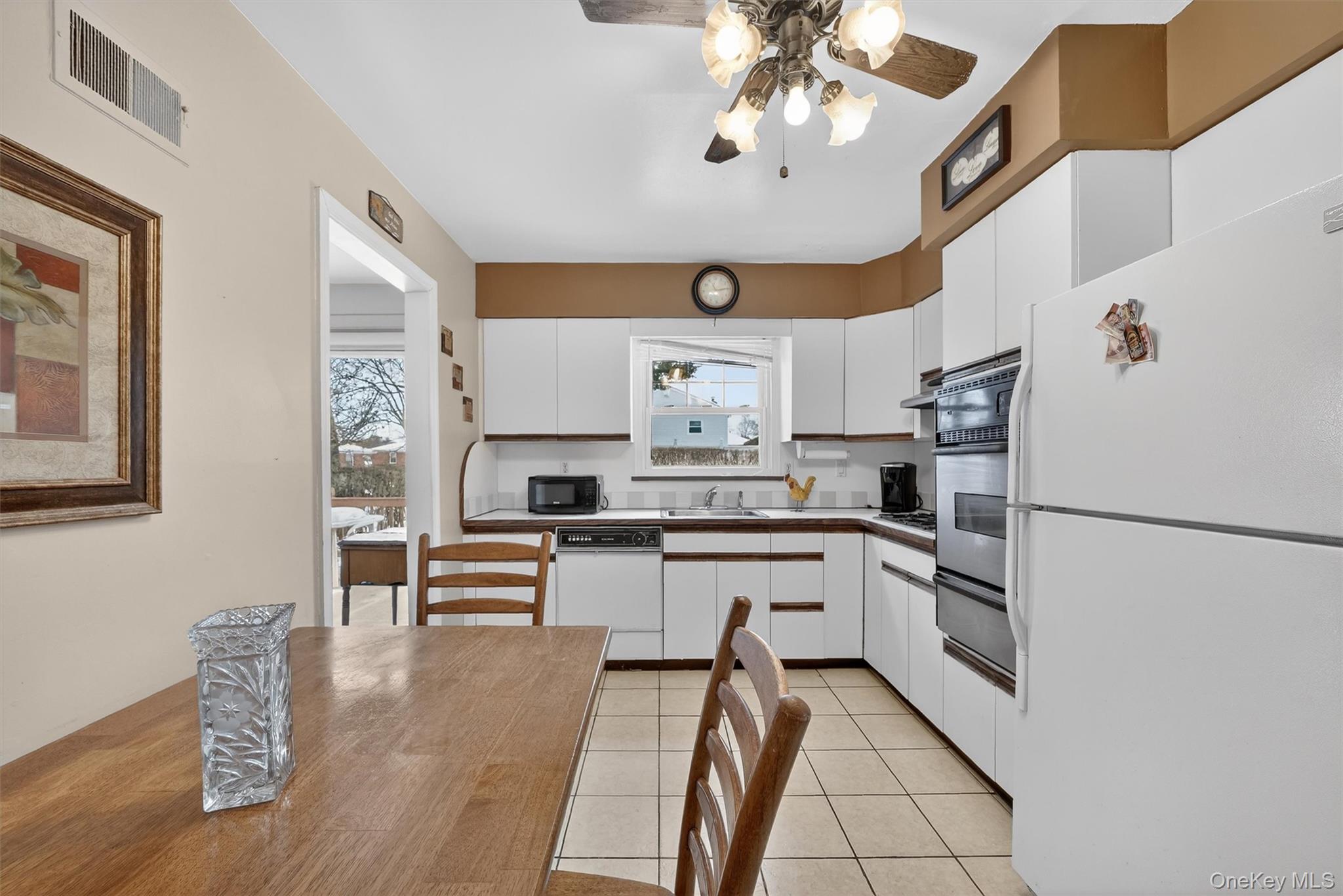 40 AKA 38 Grange Avenue