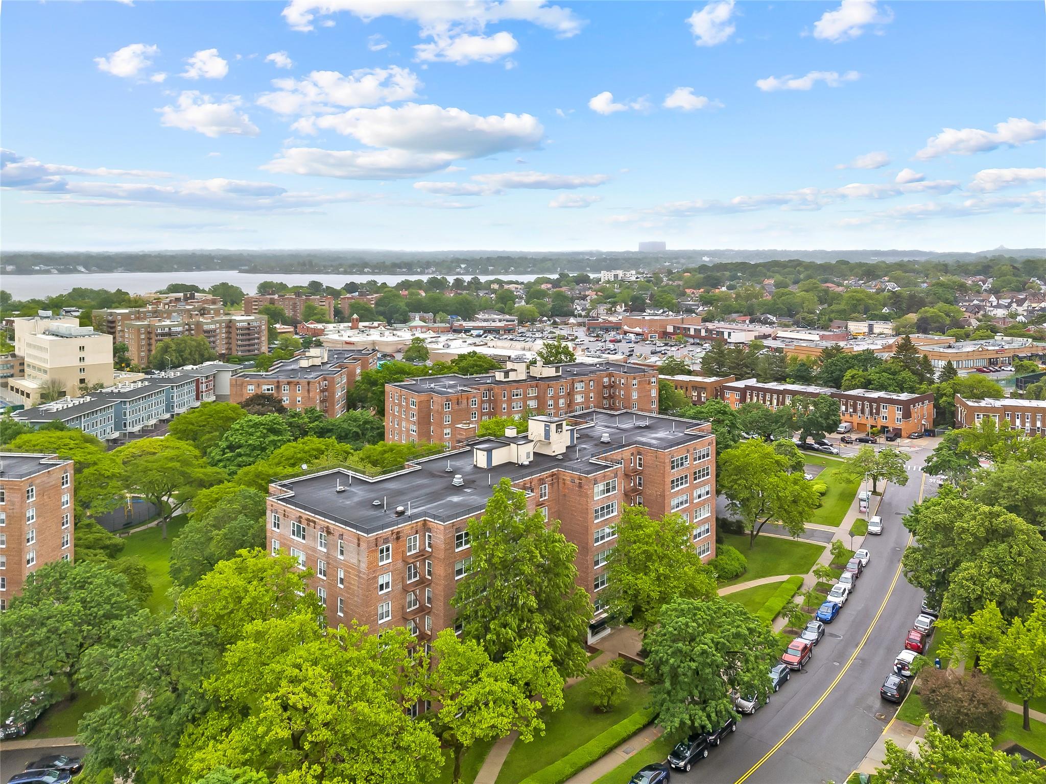 18-65 211 Street #6G, Bayside, New York image 21