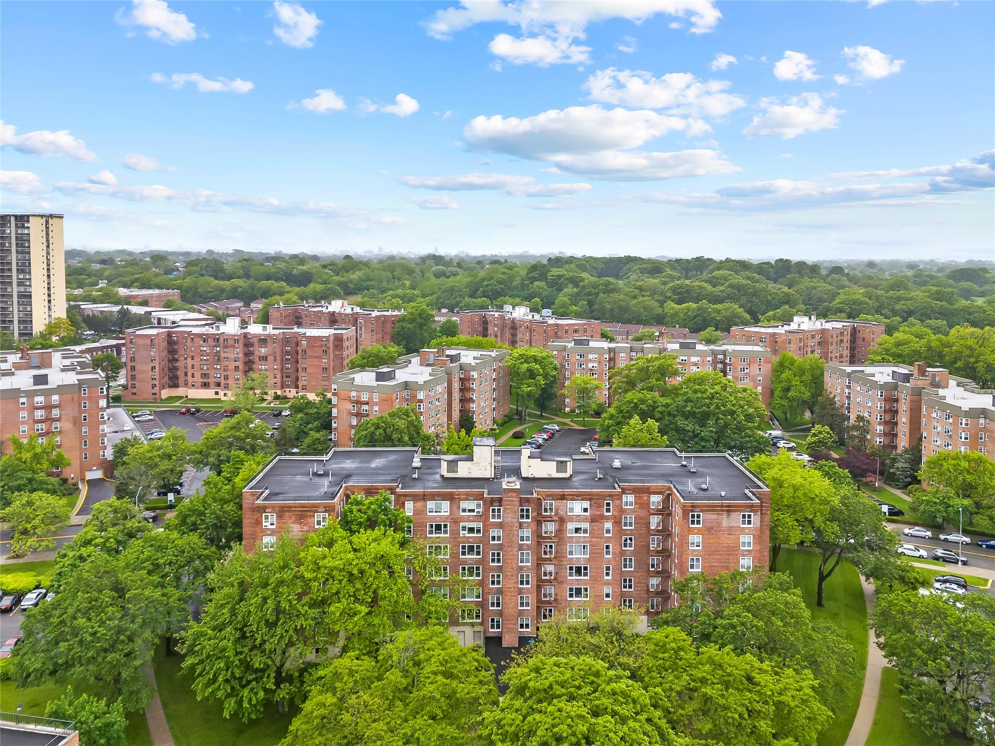 18-65 211 Street #6G, Bayside, New York image 22