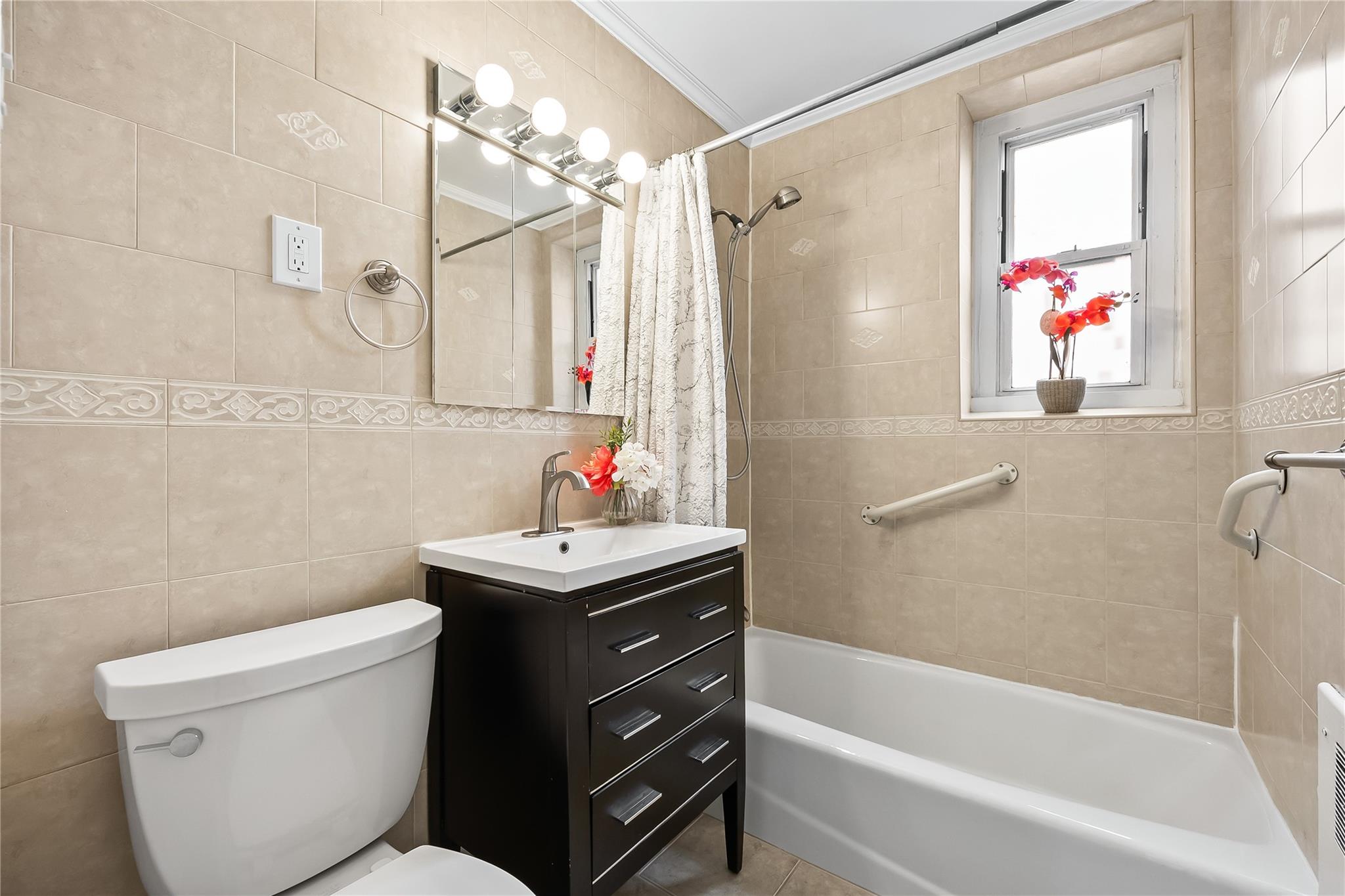 18-65 211 Street #6G, Bayside, New York image 16