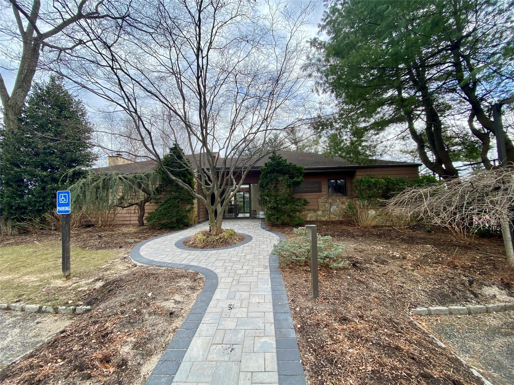 19 Northgate Circle, Melville, New York image 19