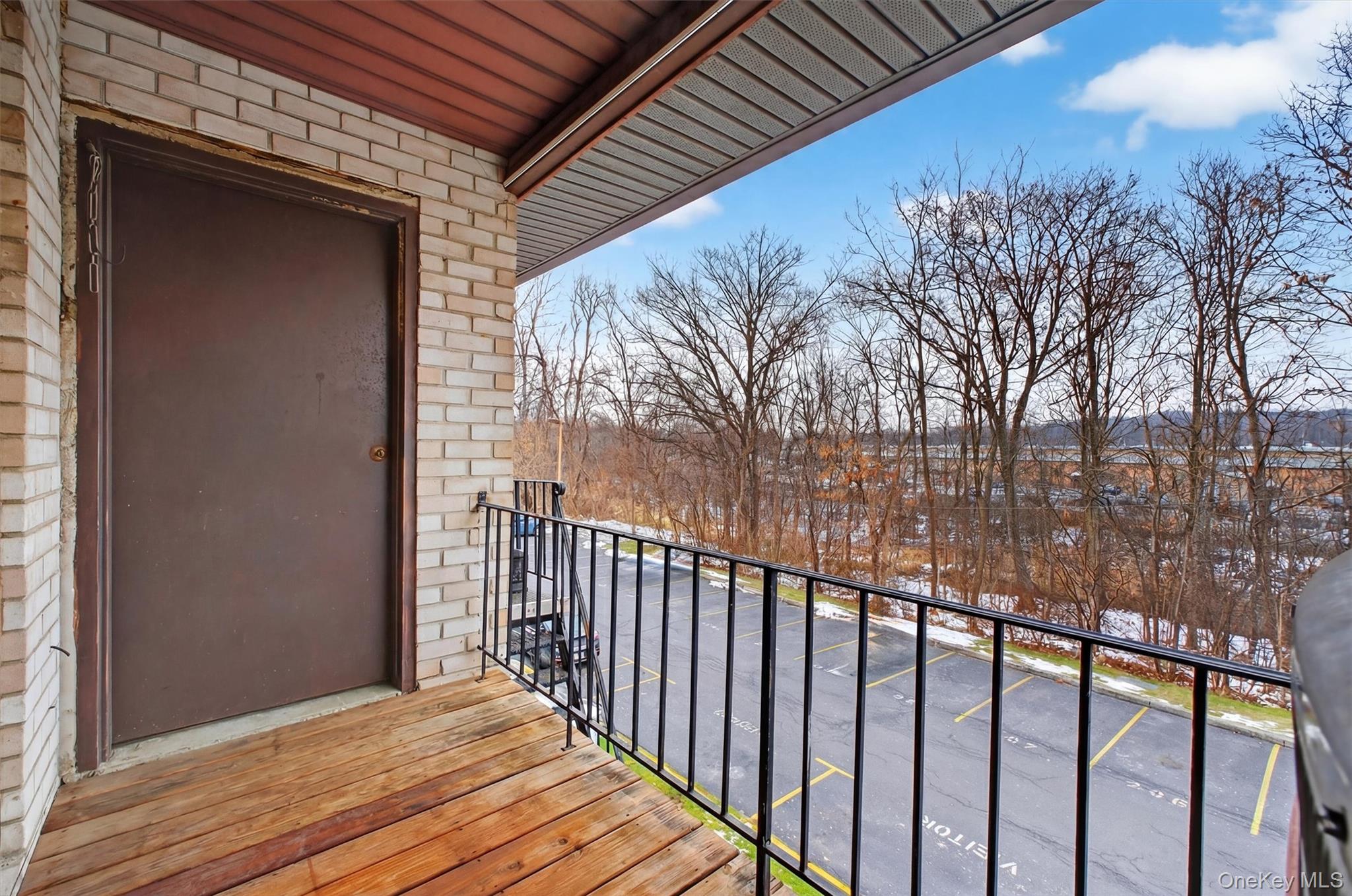 Poughkeepsie, New York 12603, United States, 2 Bedrooms Bedrooms, ,2 BathroomsBathrooms,Residential,Active,255220