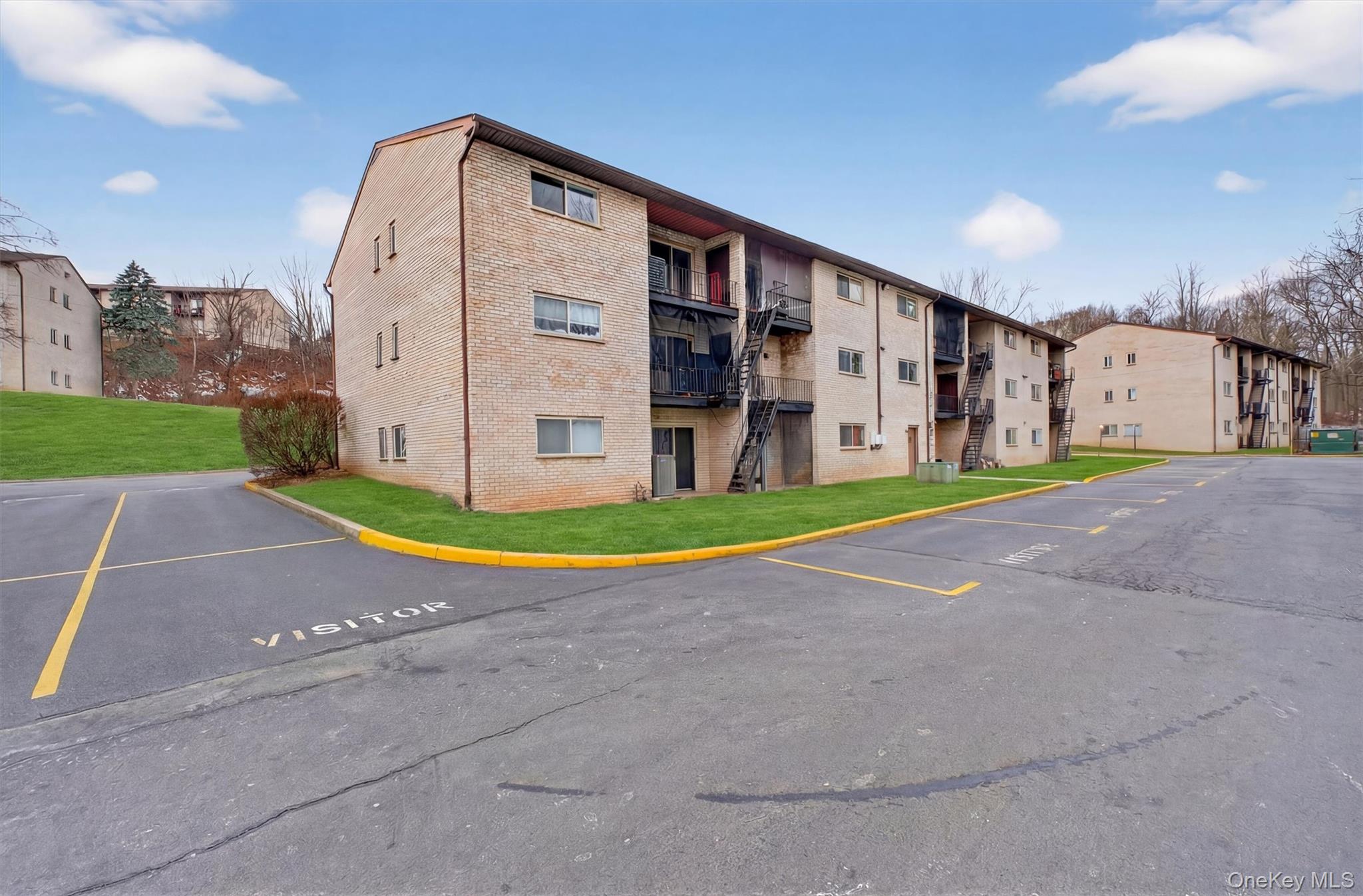Poughkeepsie, New York 12603, United States, 2 Bedrooms Bedrooms, ,2 BathroomsBathrooms,Residential,Active,255220