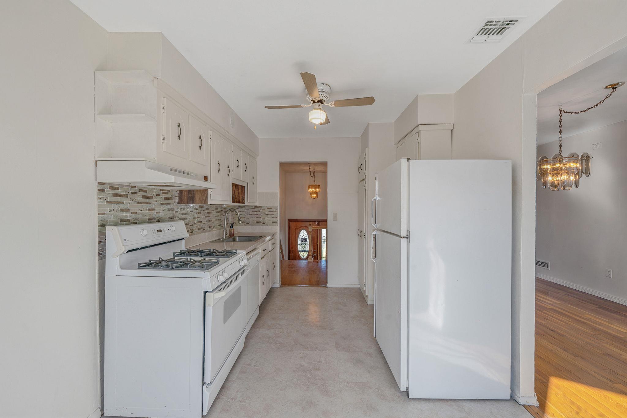 349 W 17th Street, Deer Park, New York image 11