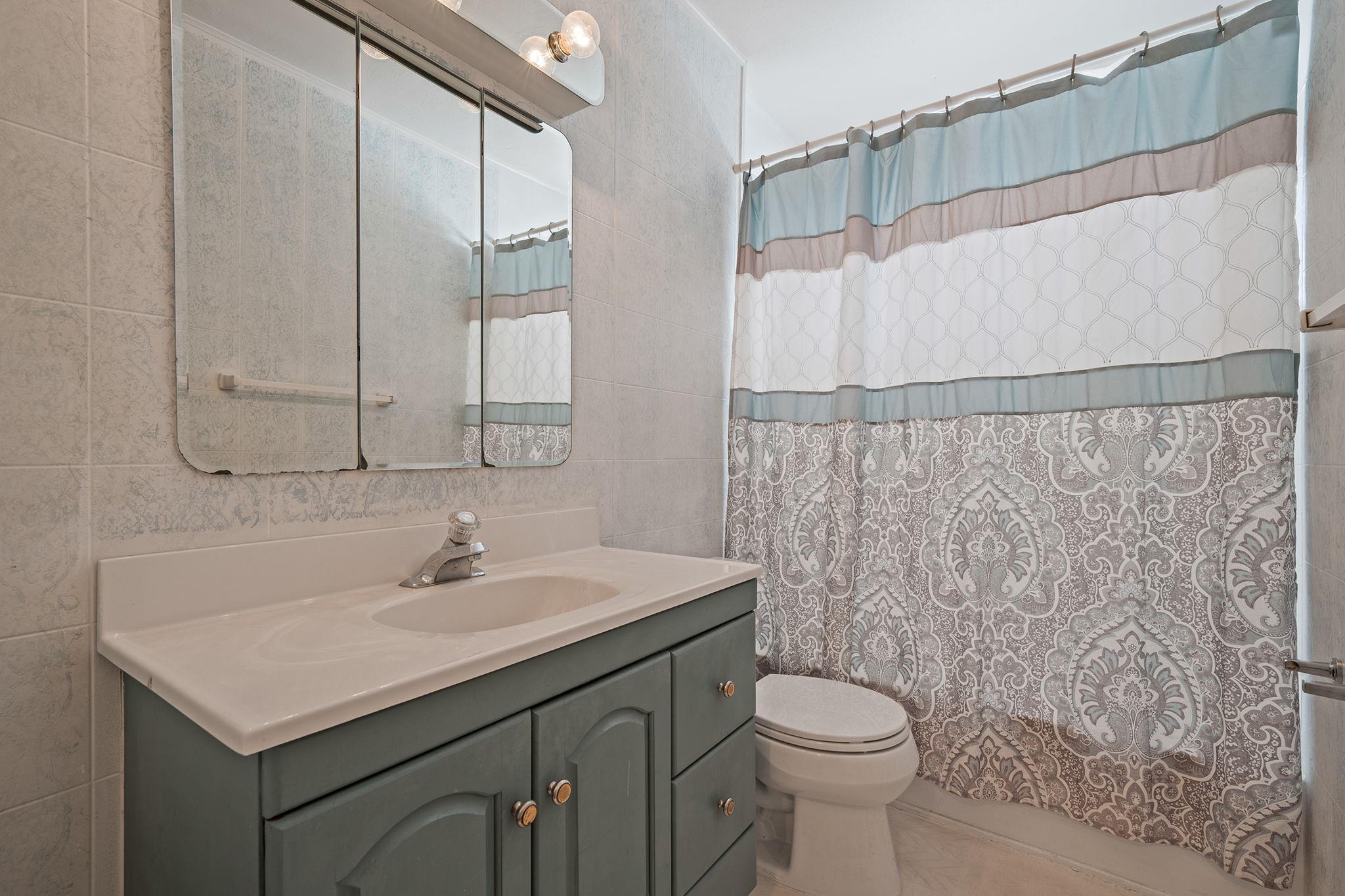 349 W 17th Street, Deer Park, New York image 13