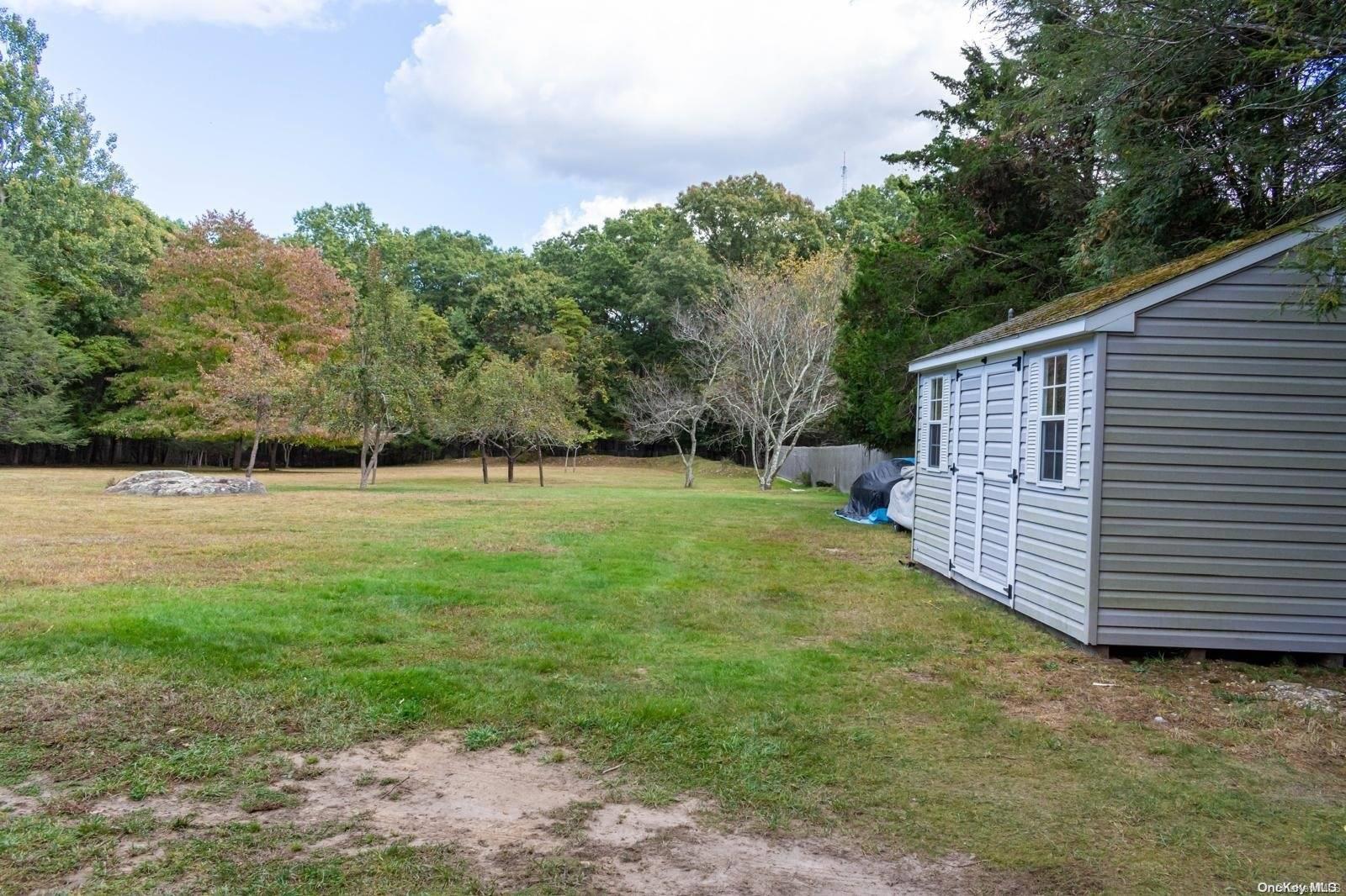 131 Middle Island Boulevard, Middle Island, New York image 15