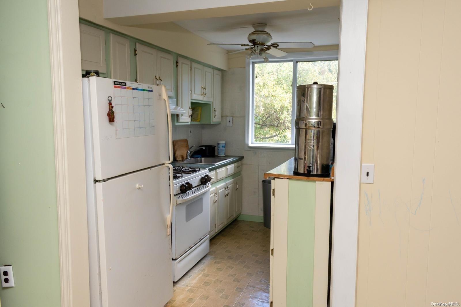 131 Middle Island Boulevard, Middle Island, New York image 13