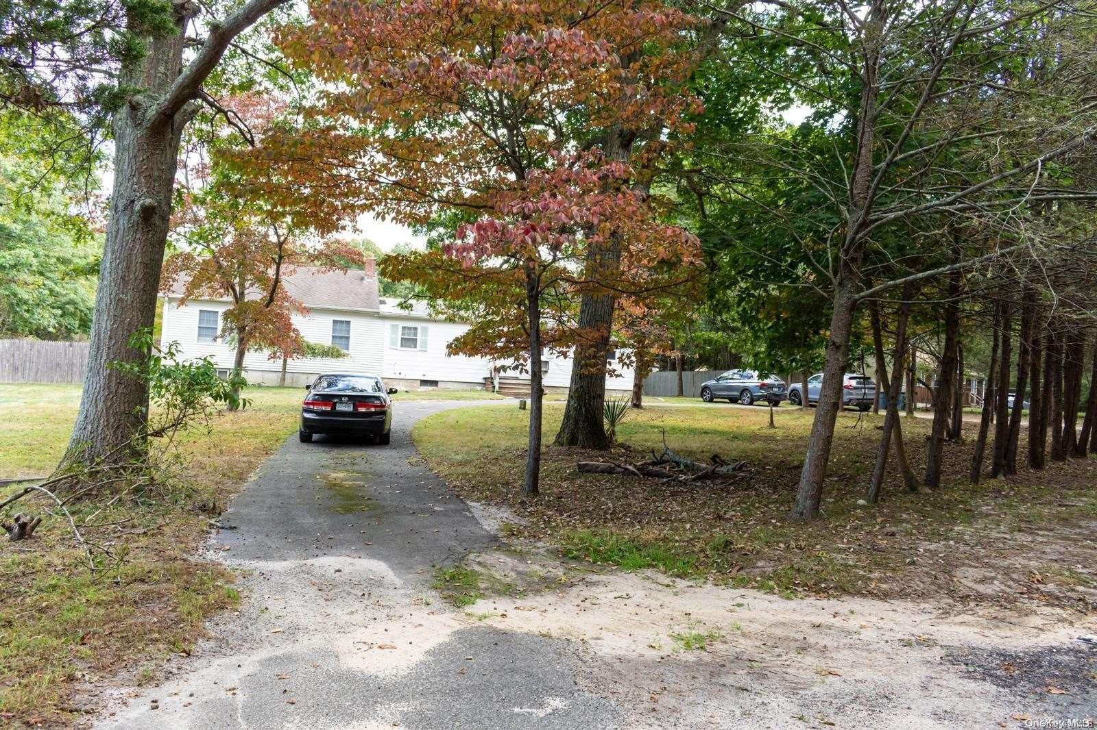 131 Middle Island Boulevard, Middle Island, New York image 2