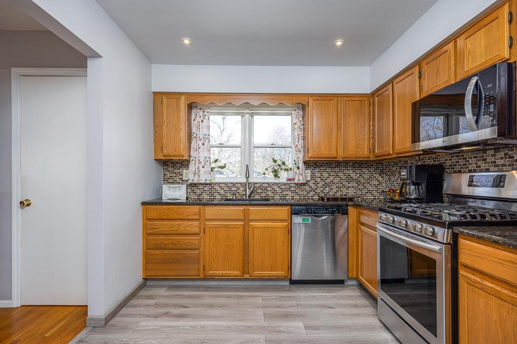 9 Jackson Avenue, Garnerville, New York image 6