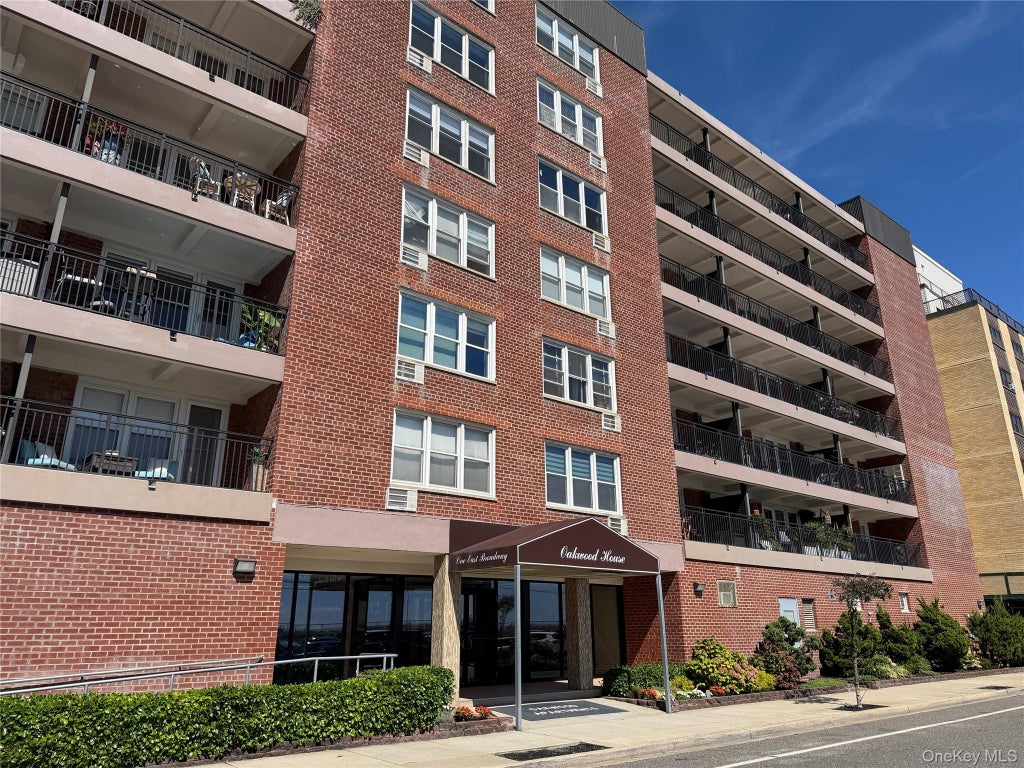 Photo of 1 E Broadway #3D, Long Beach, NY 11561 (MLS # 1052321)