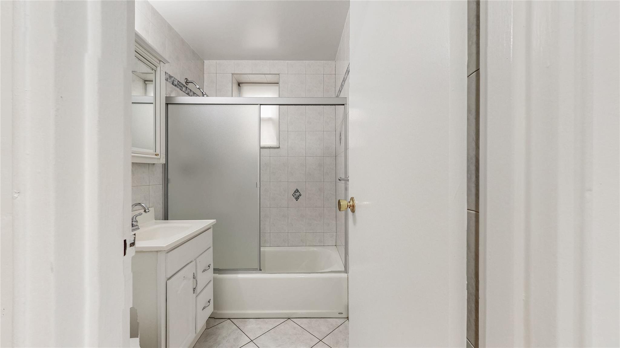 56-25 Remsen Place unit 1