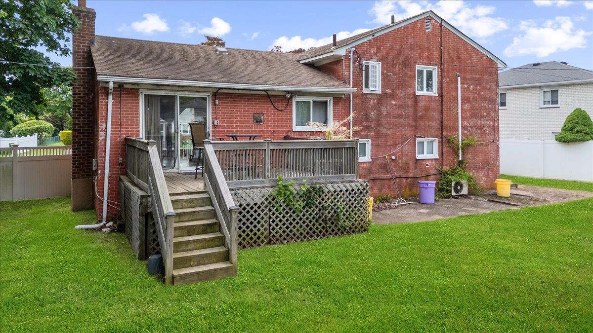 86 Silber Avenue, Bethpage, New York image 21
