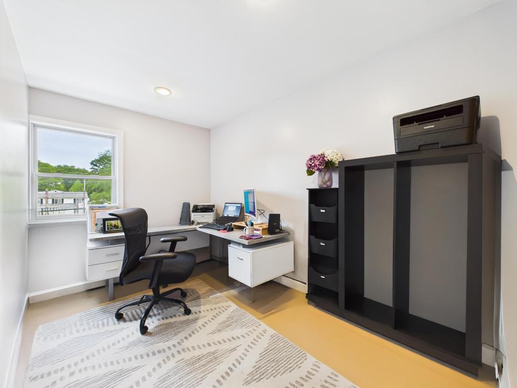 30 W Belmont Street, Bay Shore, New York image 20