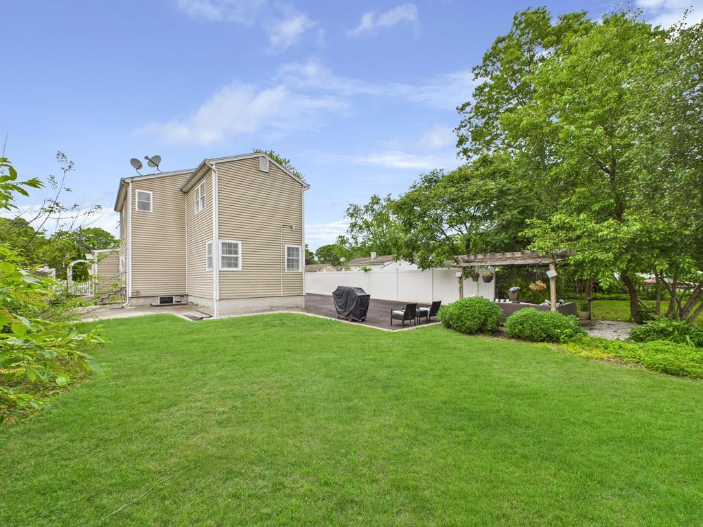 30 W Belmont Street