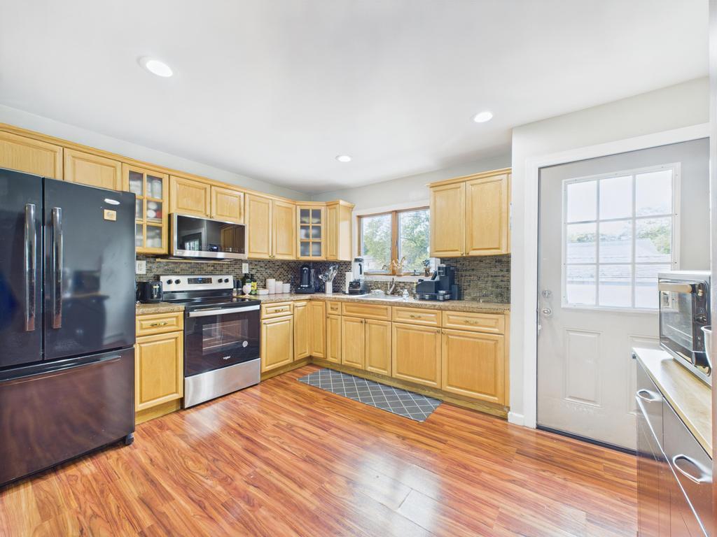 30 W Belmont Street, Bay Shore, New York image 10