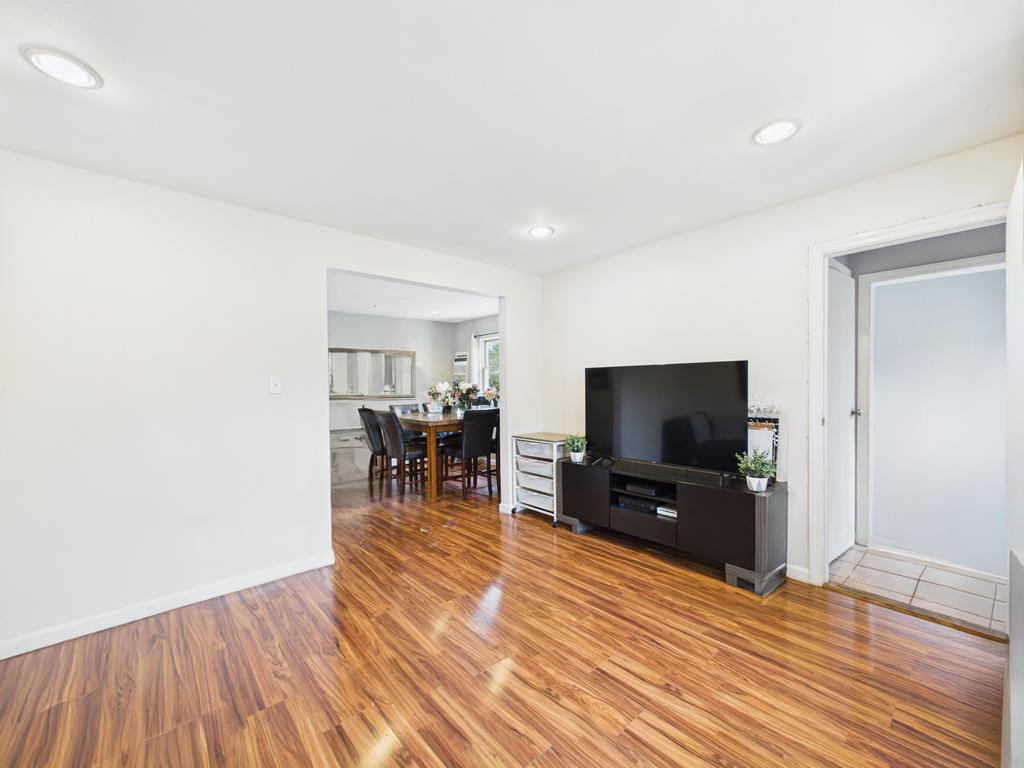 30 W Belmont Street, Bay Shore, New York image 11