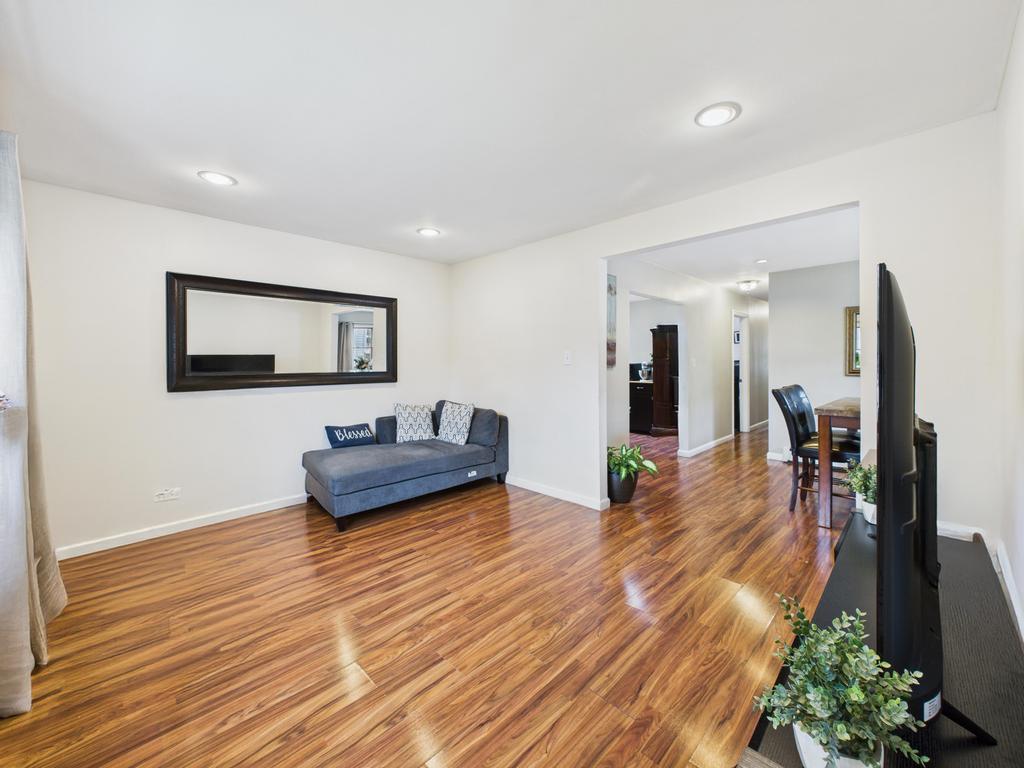 30 W Belmont Street, Bay Shore, New York image 8