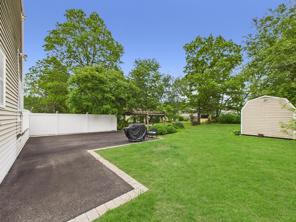 30 W Belmont Street, Bay Shore, New York image 6