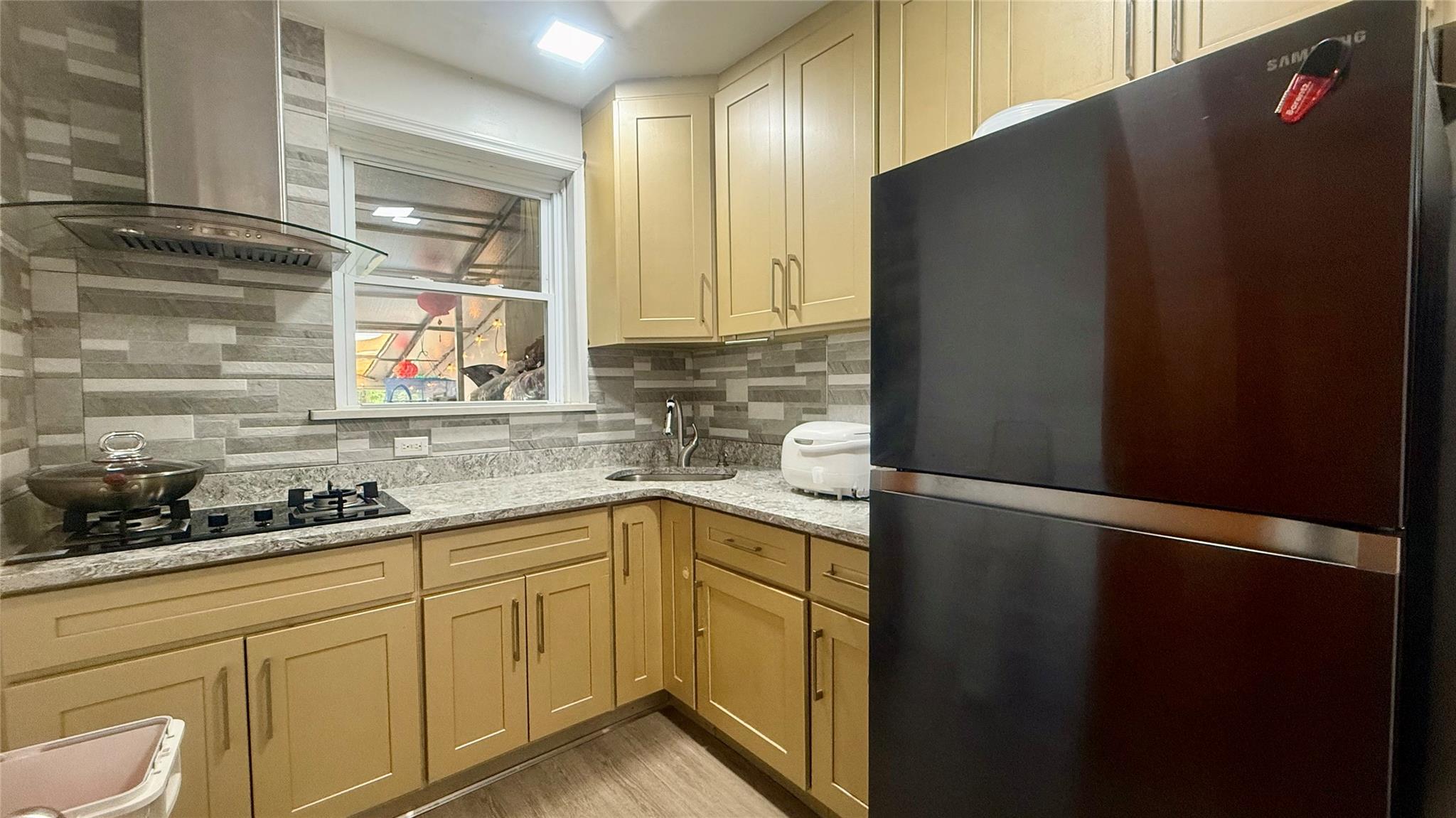 154-6 64th Avenue, Flushing, New York image 6