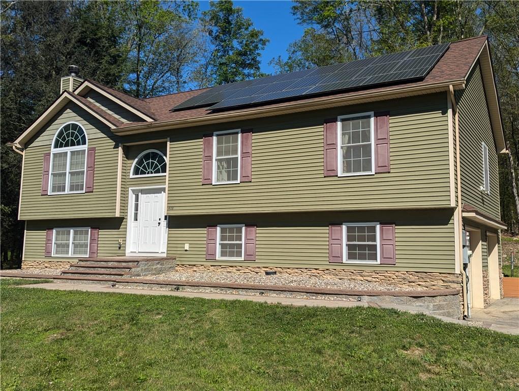 Rental Property at Burlingham Road, Bloomingburg, New York - Bedrooms: 3 
Bathrooms: 3 
Rooms: 9  - $3,200 MO.