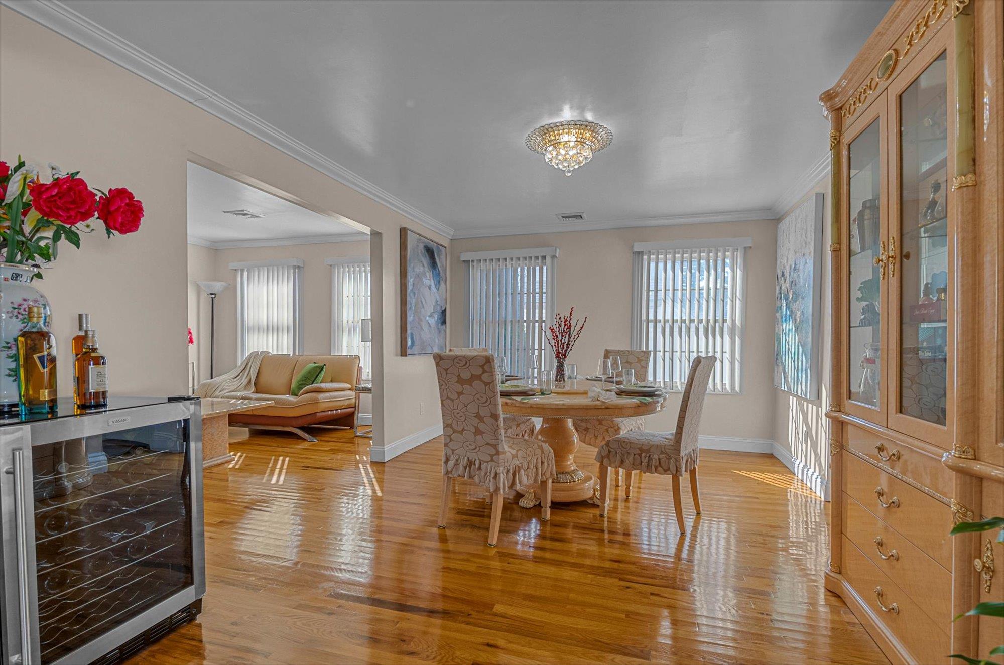 5 Edgewood Dr. Dr, Syosset, New York image 6