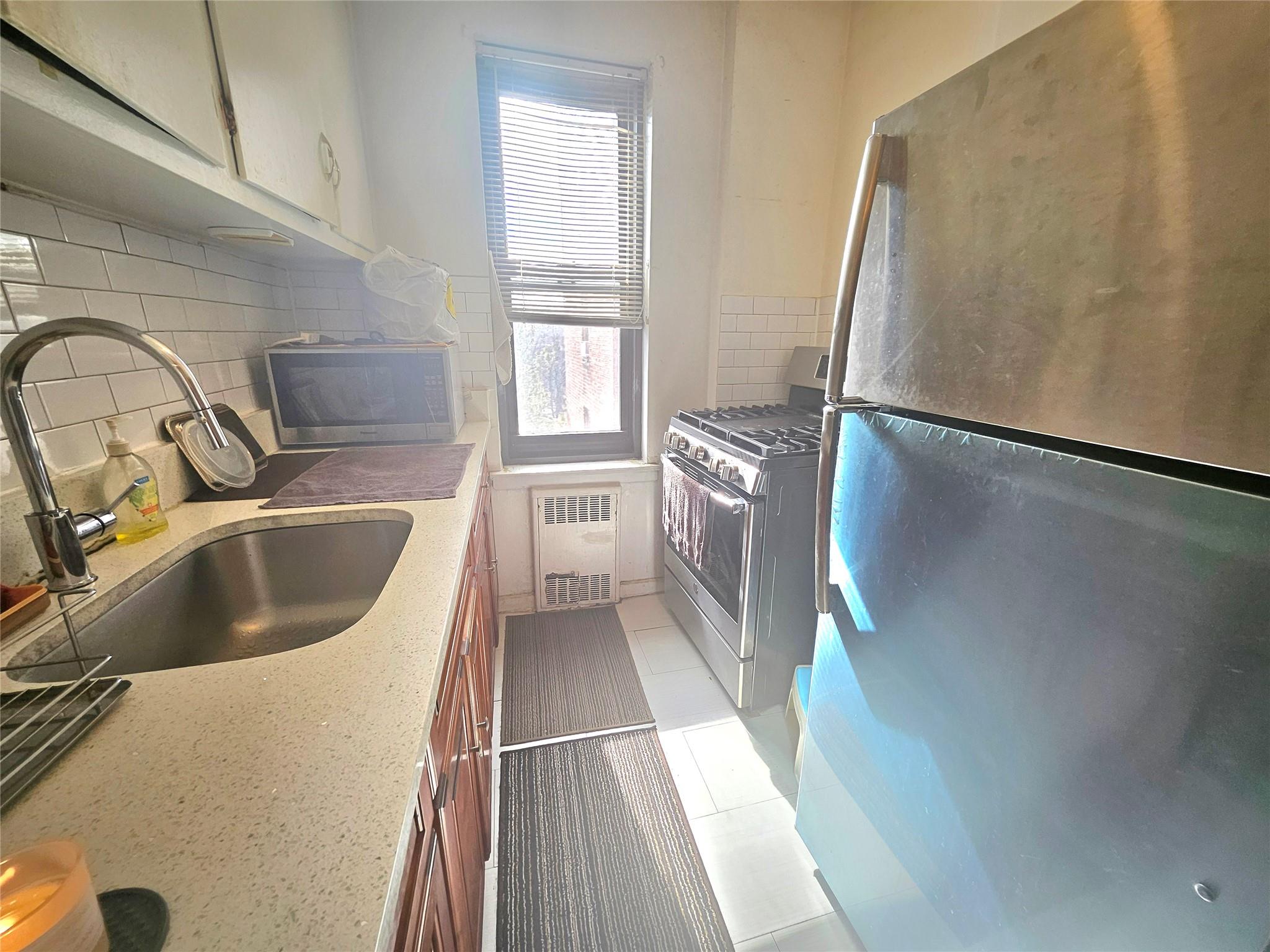 112-19 34 Ave Ave #5E, Corona, New York image 7