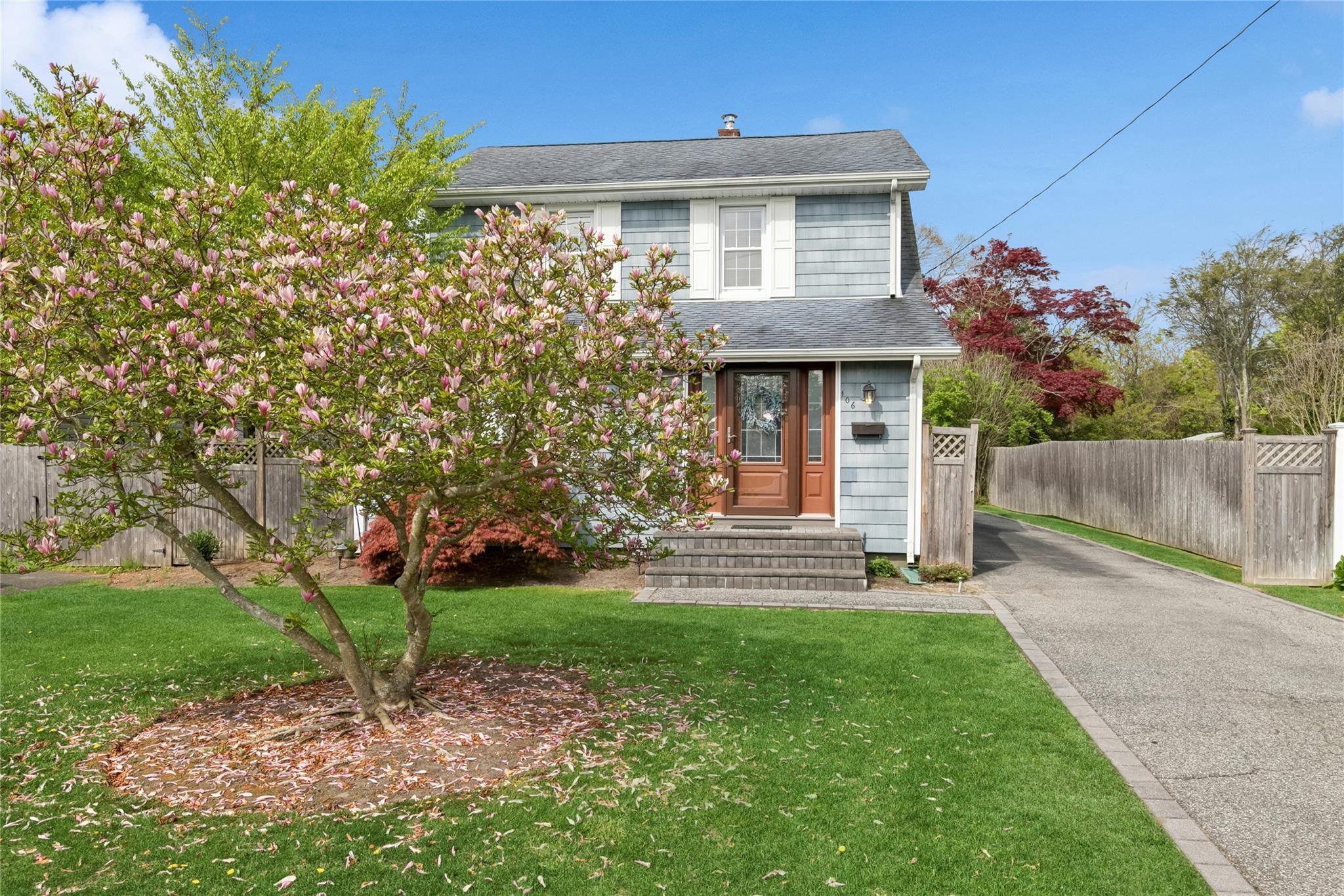 106 Roosevelt Avenue, Sayville, New York image 3