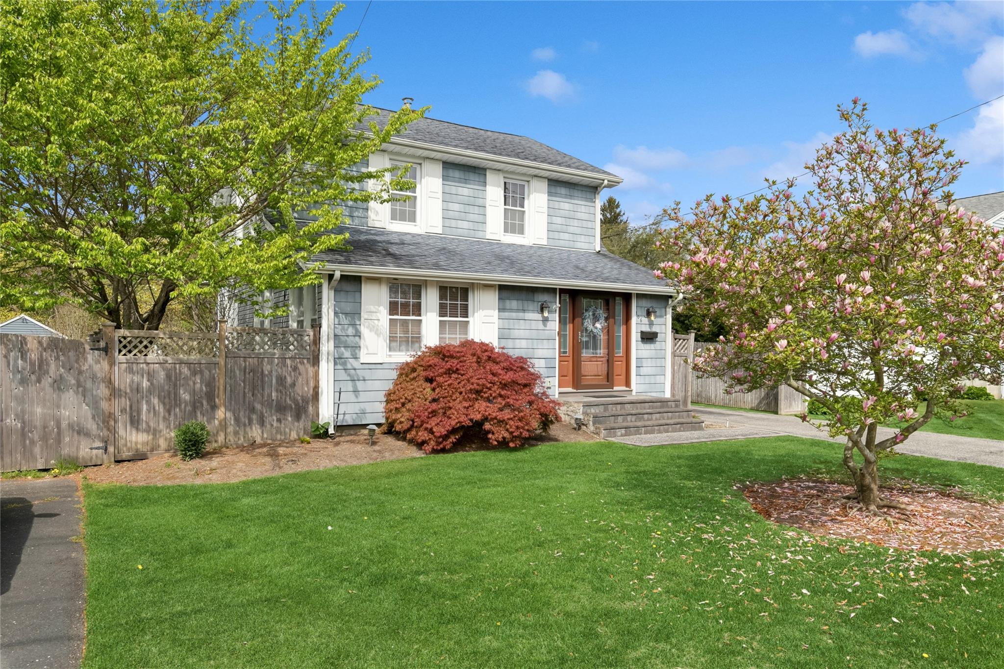 106 Roosevelt Avenue, Sayville, New York image 2