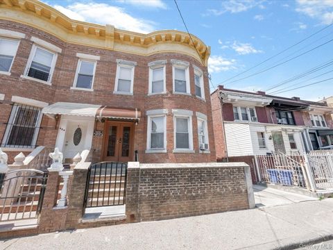 Mobile Home For Sale - 452 Lincoln Avenue #HSE<br/> Brooklyn, NY 11208