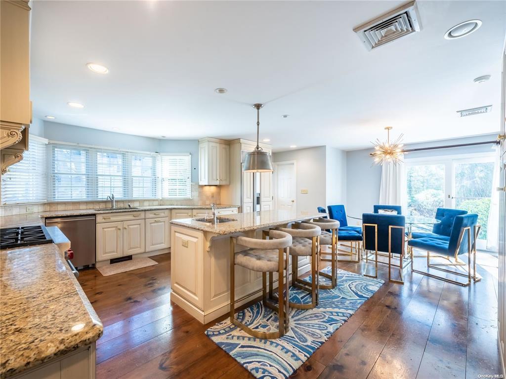 10 Hickory Lane, Glen Cove, New York image 8