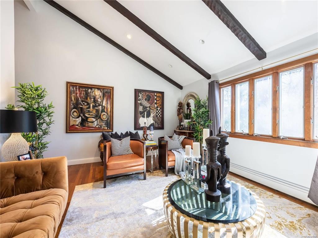 10 Hickory Lane, Glen Cove, New York image 7