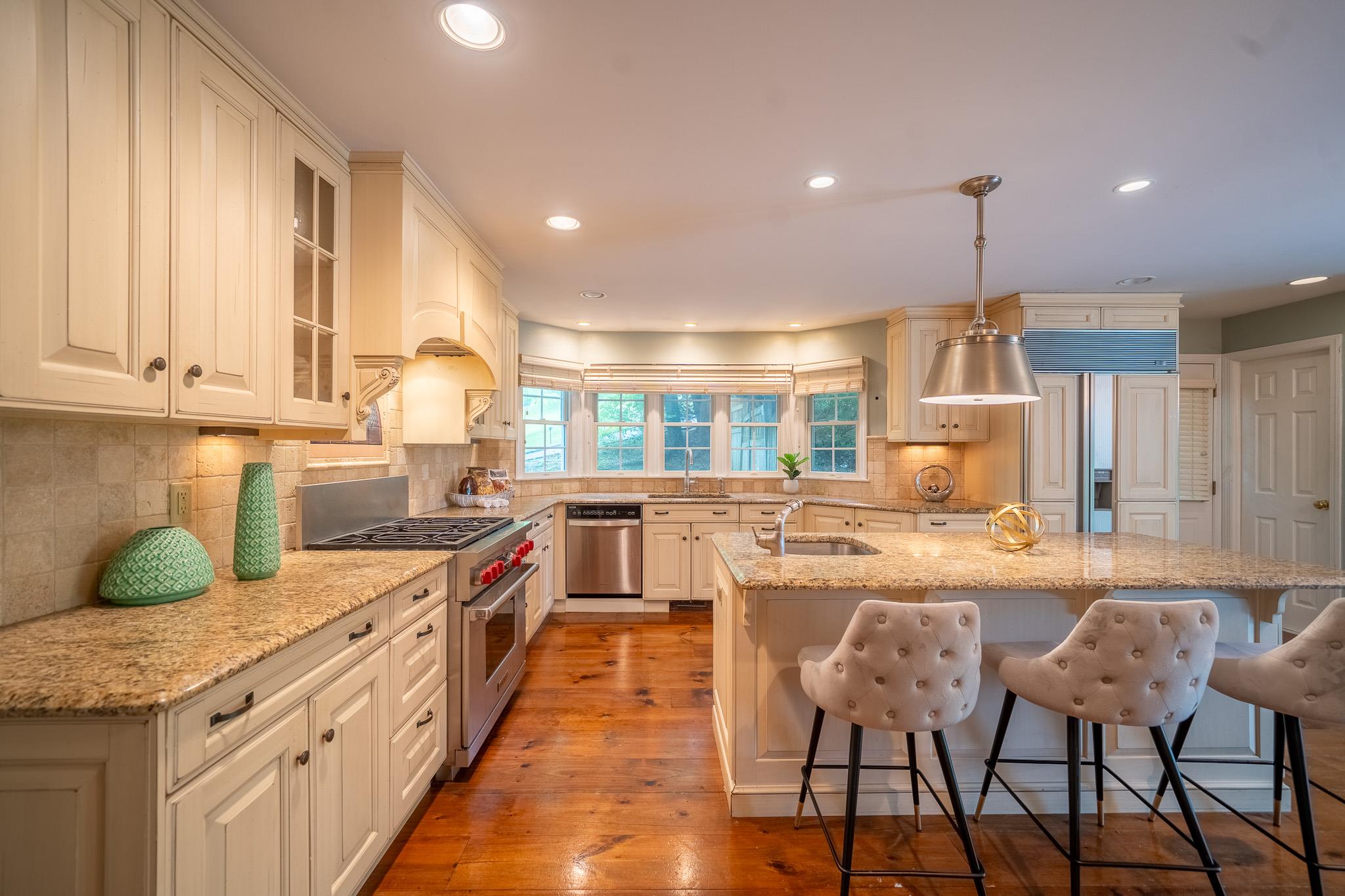 10 Hickory Lane, Glen Cove, New York image 9