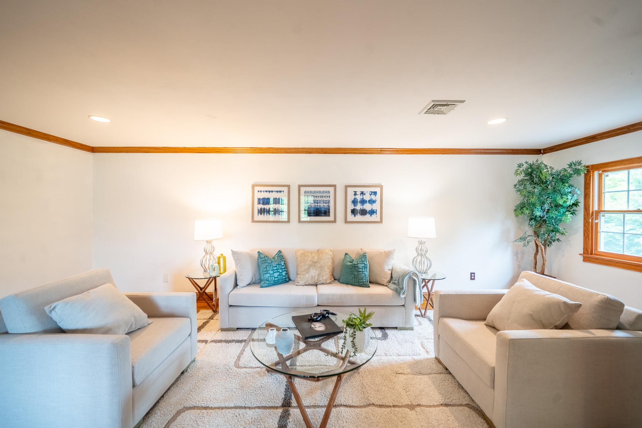 10 Hickory Lane, Glen Cove, New York image 7