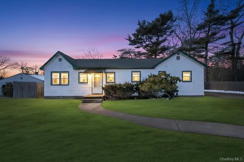 114 Monroe Drive Mastic Beach NY 11951