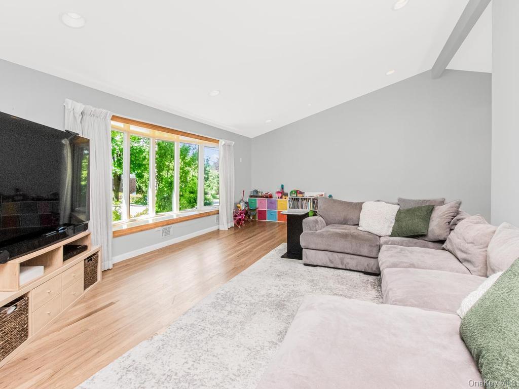 36 Balmoral Crescent