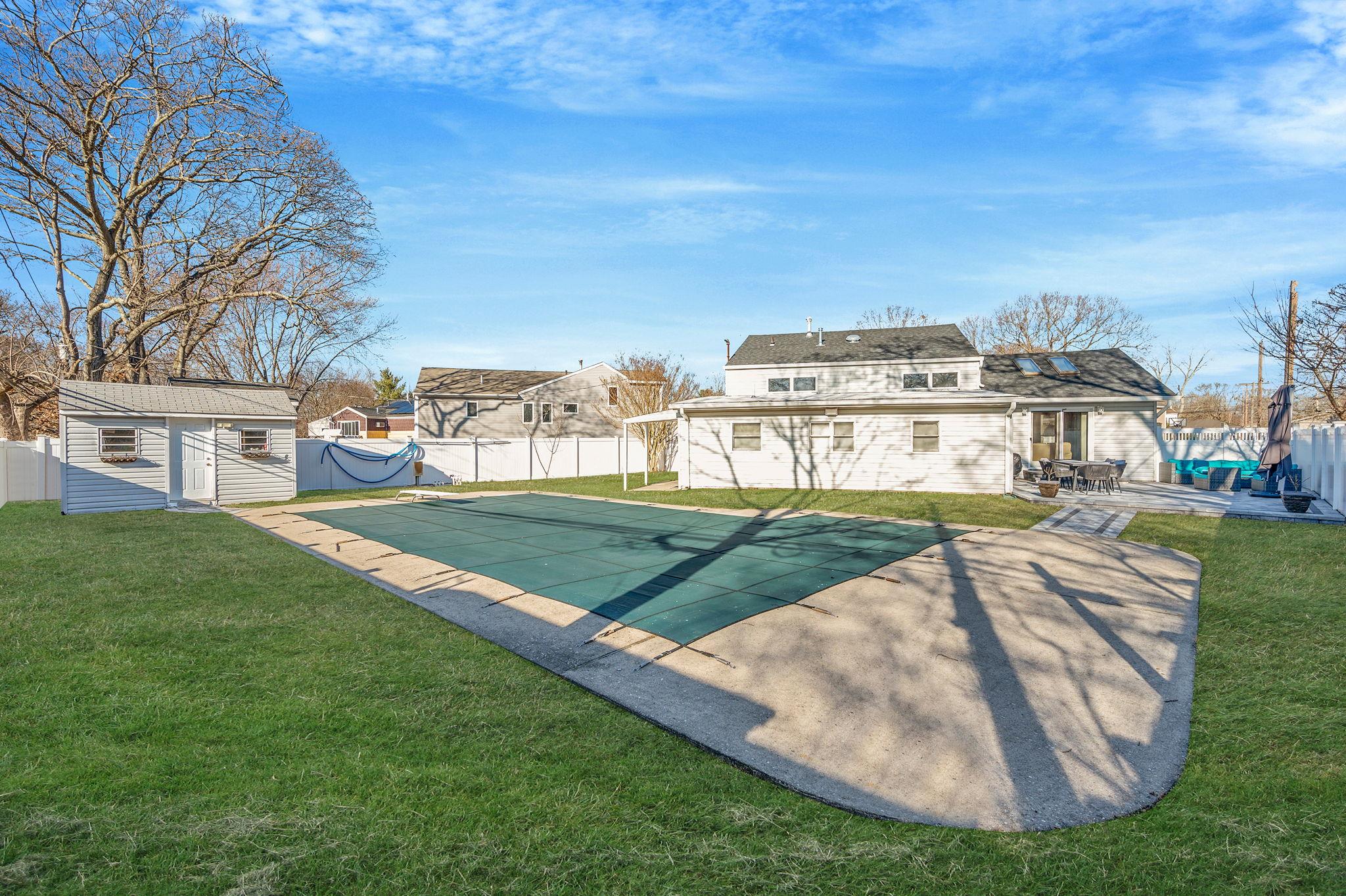 18 Wagon Lane, Centereach, New York image 32