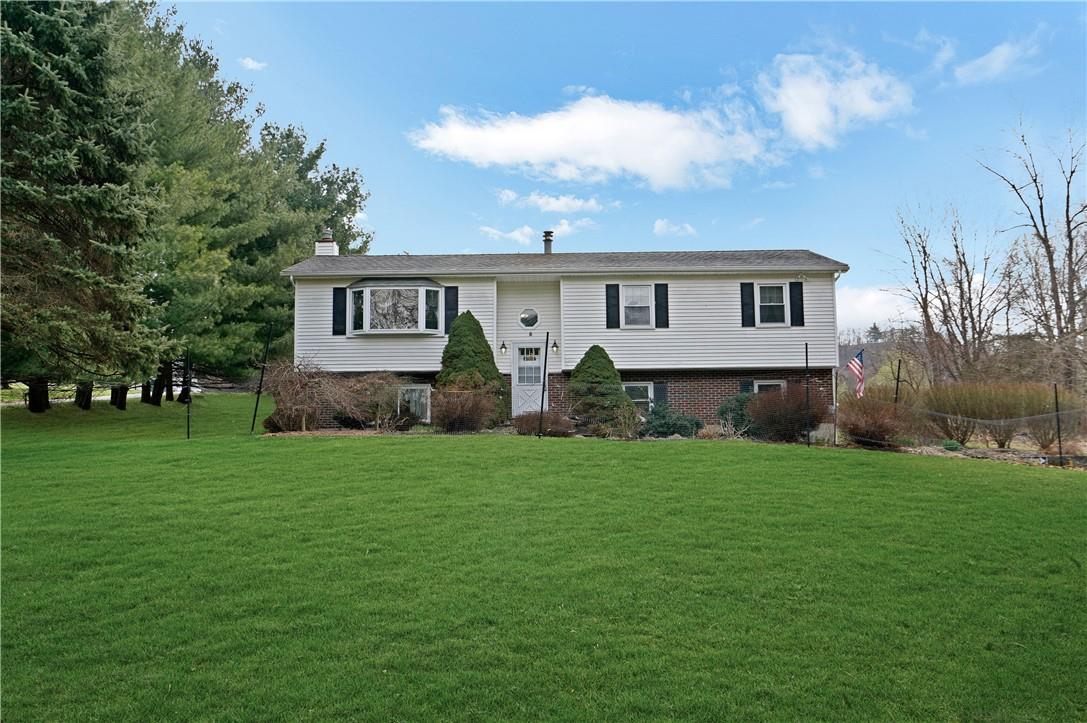 Prospect Road, Monroe, New York - 4 Bedrooms  
4 Bathrooms  
9 Rooms - 