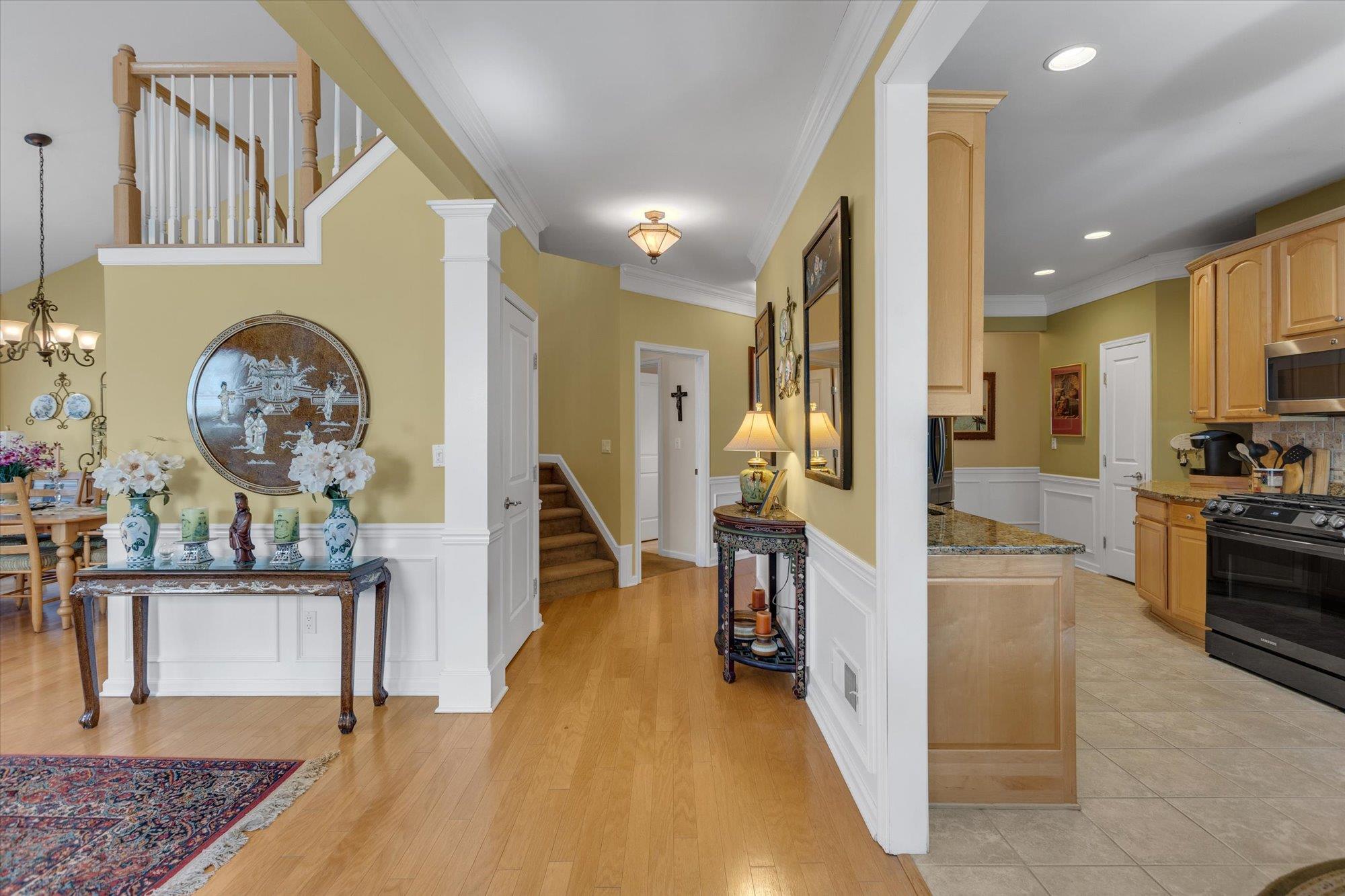 25 Durham Lane, Bayport, New York image 4