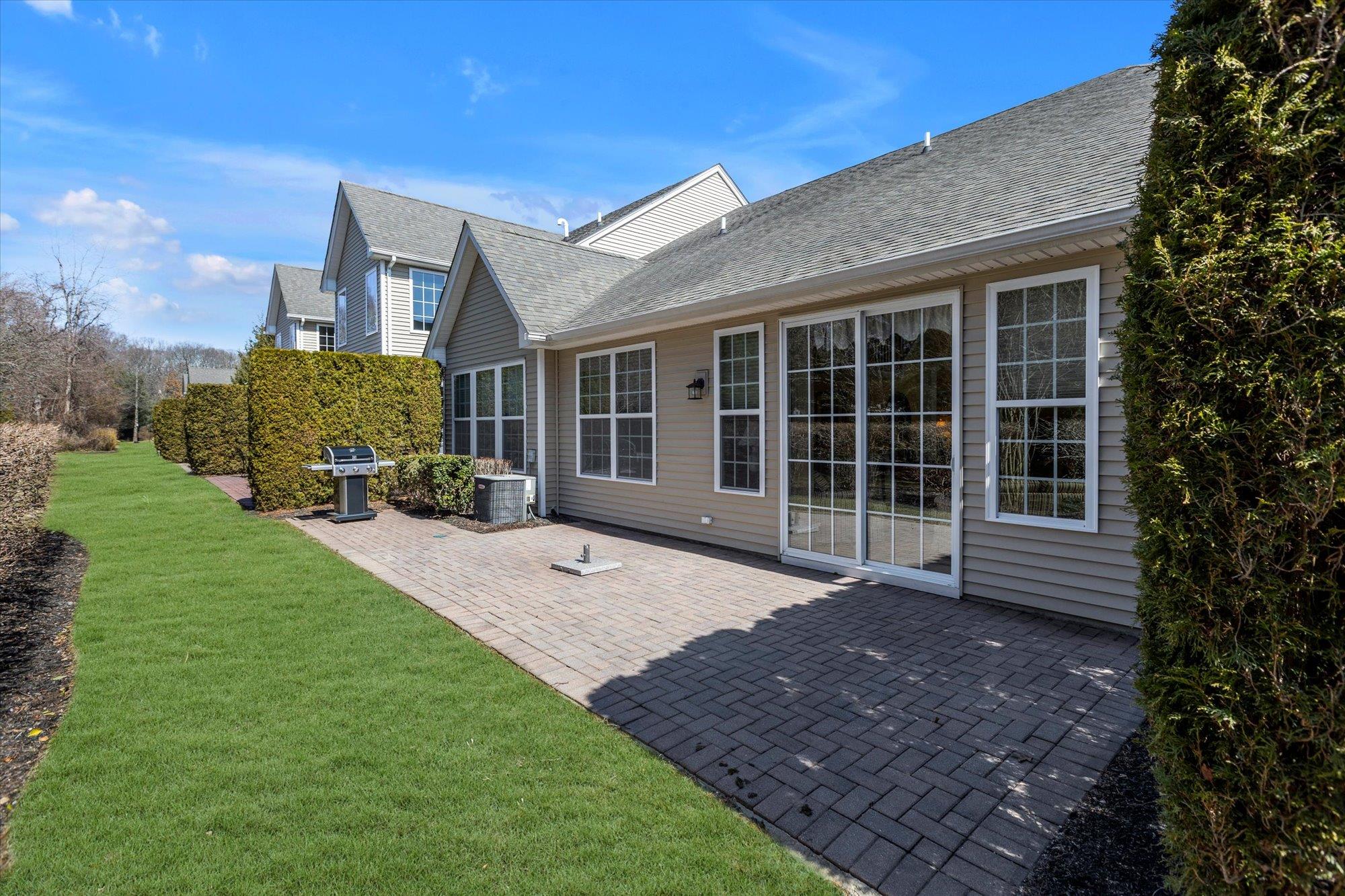 25 Durham Lane, Bayport, New York image 21