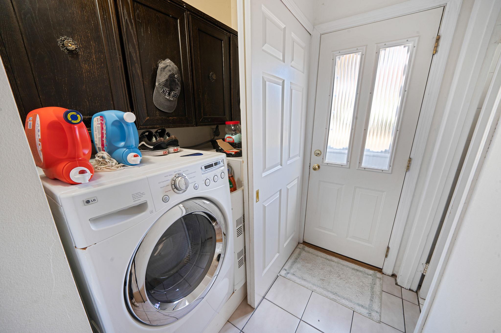 299 Marlin Street, Dix Hills, New York image 32