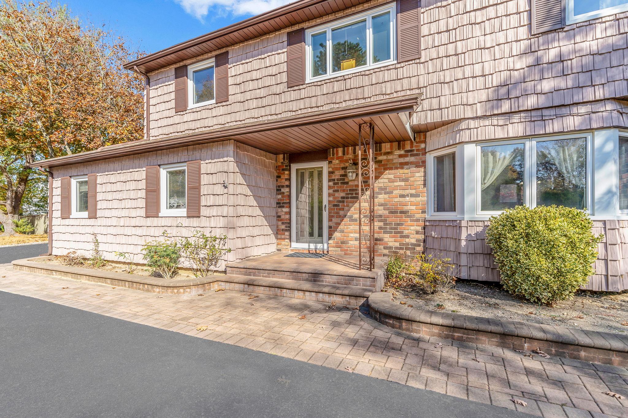 299 Marlin Street, Dix Hills, New York image 4