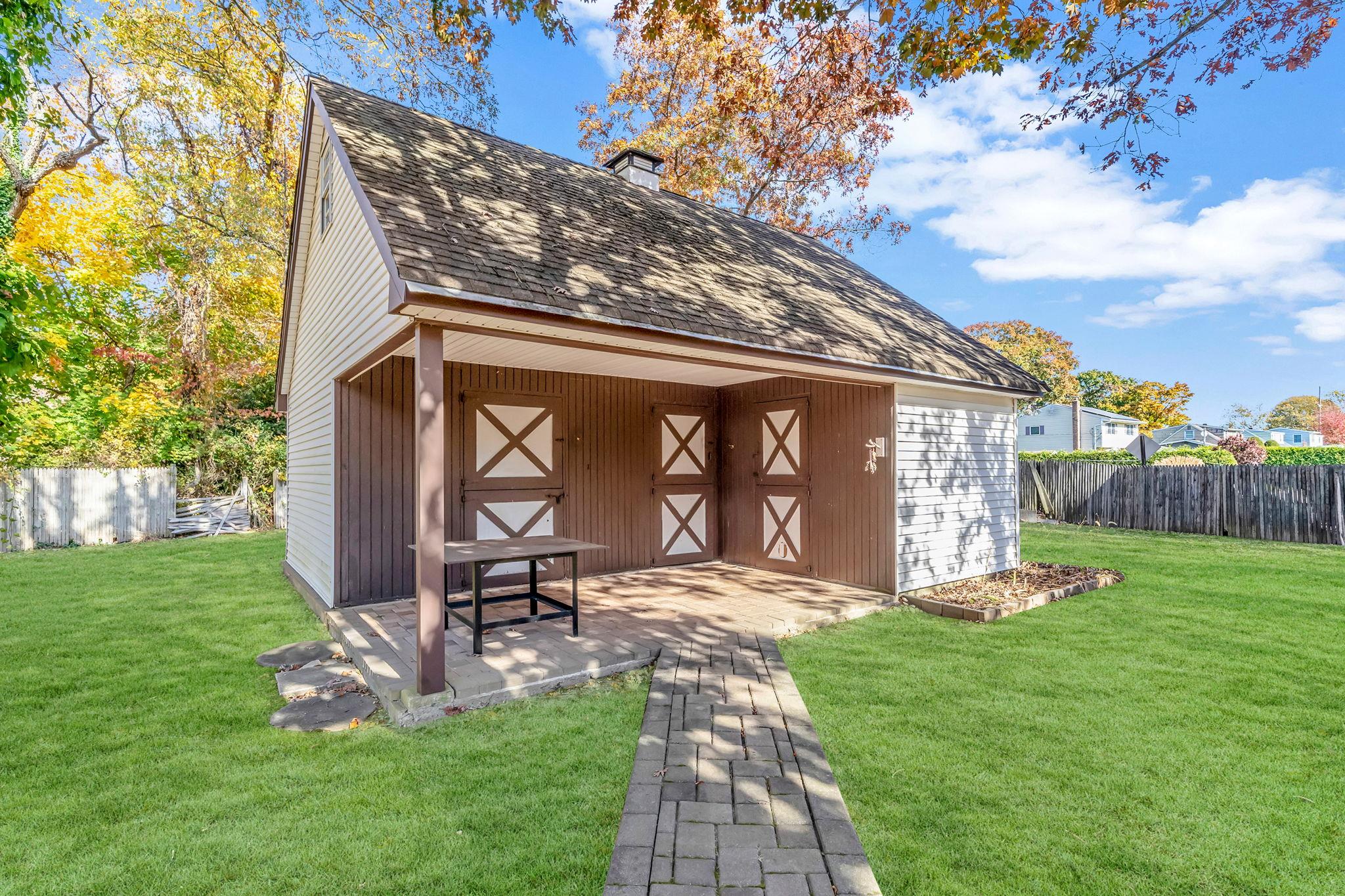 299 Marlin Street, Dix Hills, New York image 6
