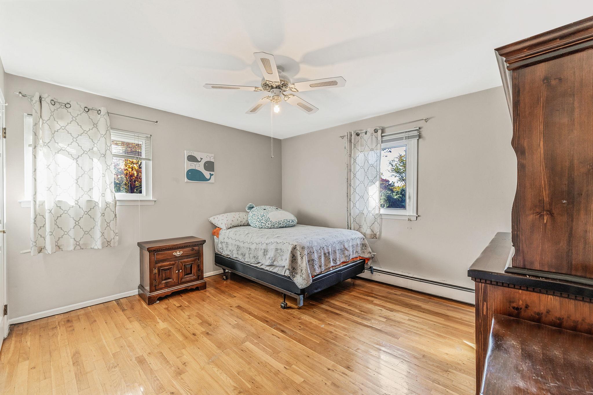 299 Marlin Street, Dix Hills, New York image 25