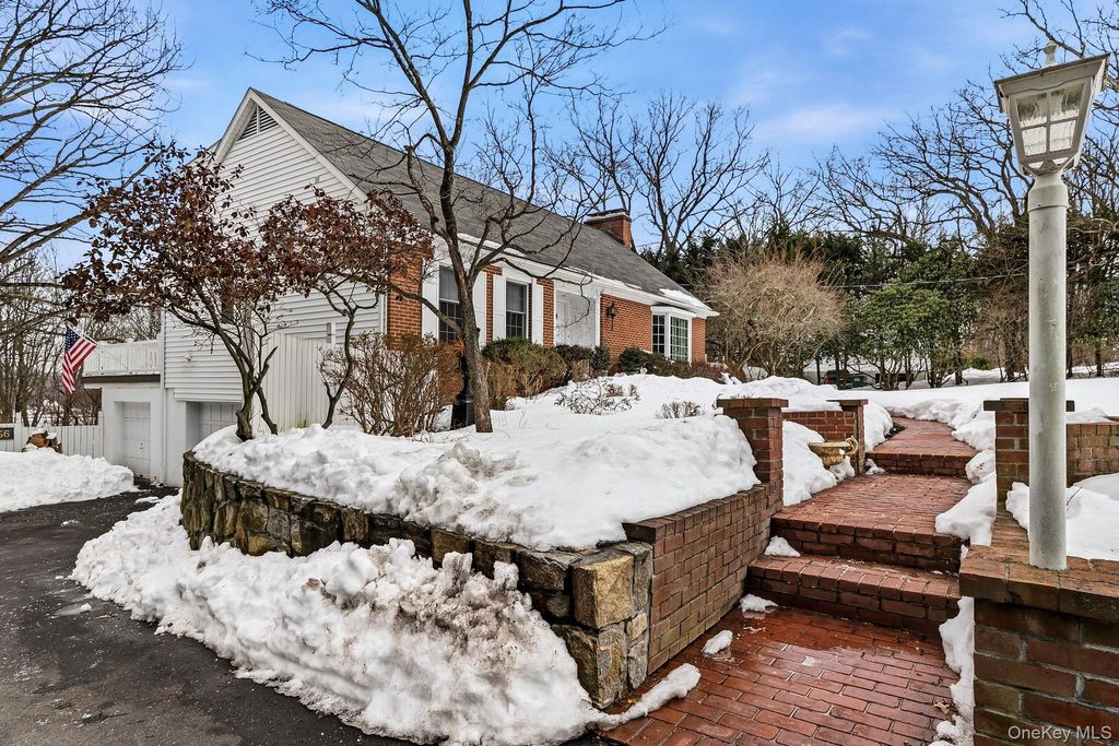 Photo of 56 Glenvue Drive, Carmel, NY 10512 (MLS # 967440)