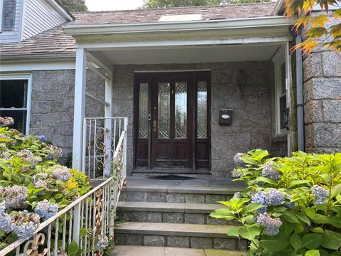 13 Laurel Drive Great Neck NY 11021