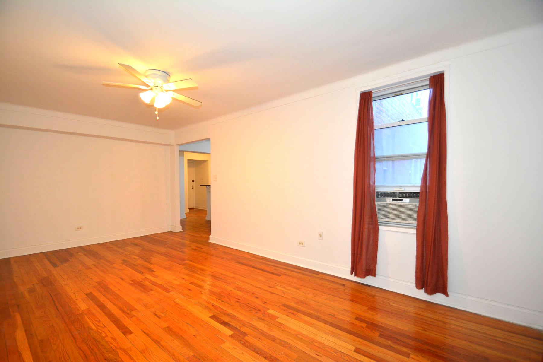 67-12 Yellowstone Blvd Blvd #B11, Forest Hills, New York image 17