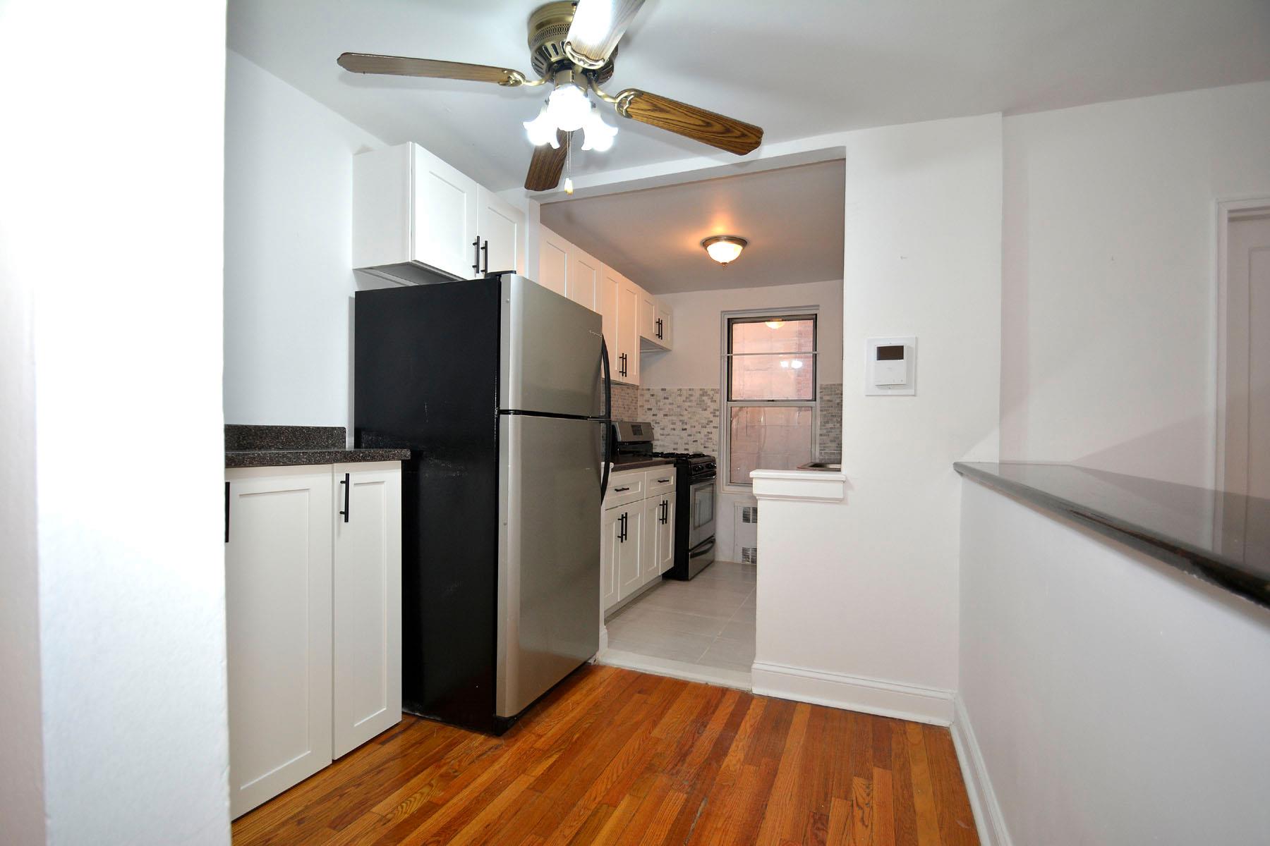 67-12 Yellowstone Blvd Blvd #B11, Forest Hills, New York image 11