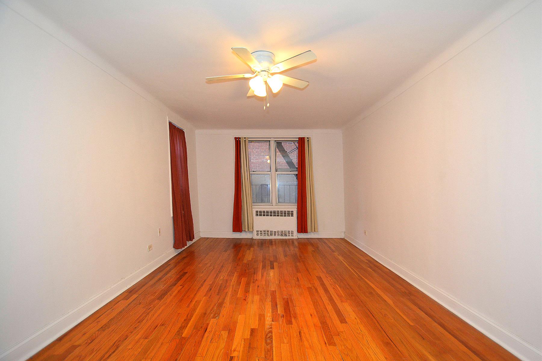 67-12 Yellowstone Blvd Blvd #B11, Forest Hills, New York image 15